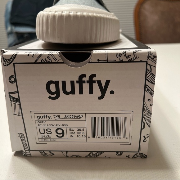New With Box Guffy's Women's Gray Sneaker Size 9M‎ 🔥🔥 - Picture 2 of 8